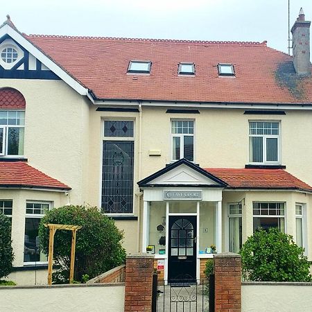 Cleave Court Guest House Llandudno Buitenkant foto