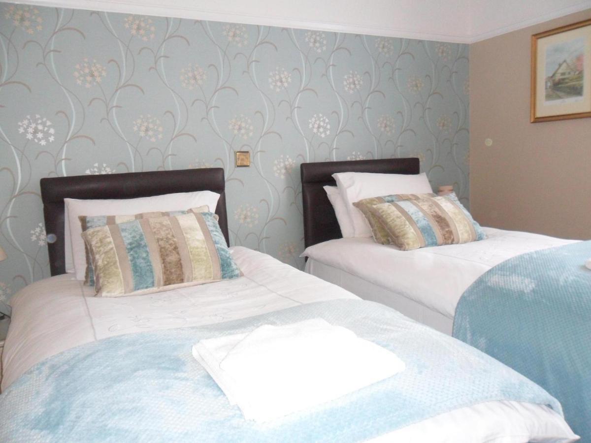 Cleave Court Guest House Llandudno Buitenkant foto