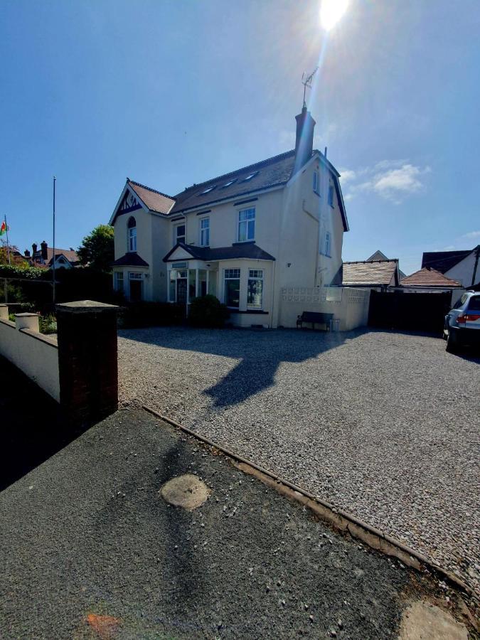 Cleave Court Guest House Llandudno Buitenkant foto